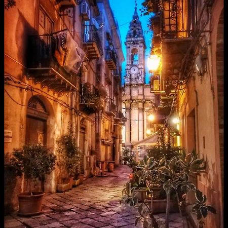 Massimo Teather Apartment Palermo Exterior photo